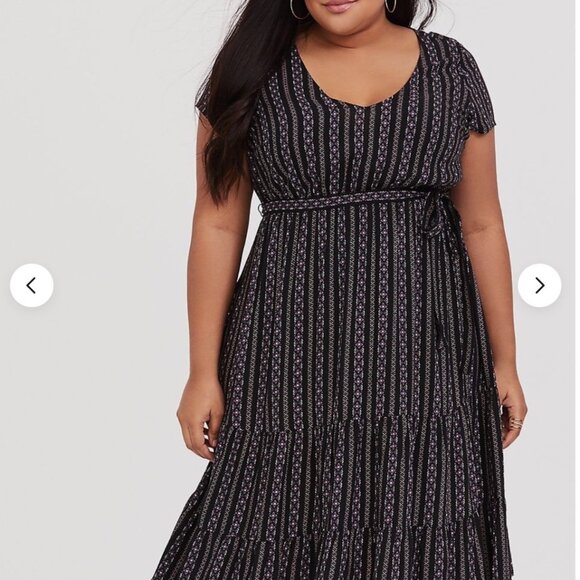 torrid Dresses & Skirts - Torrid Womens Black & Pink Striped Floral Midi Dress
